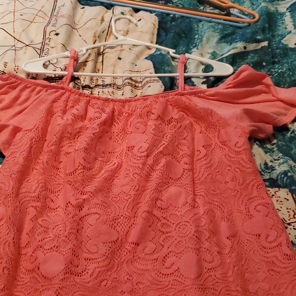 Top - Picture 2 of 2